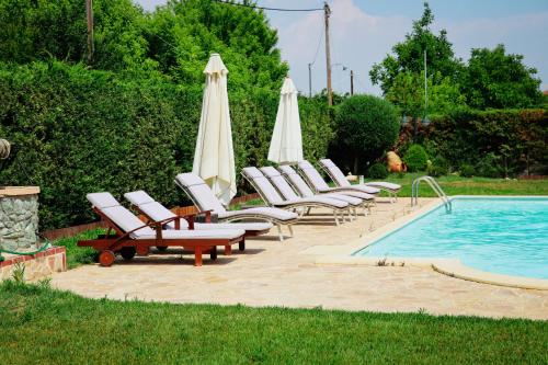 Gallery image of Renaissance Holidays Villa in Nea Kalikratia
