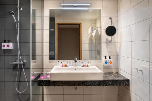 Bilik mandi di Quality Hotel Sogndal