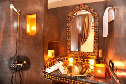 Phòng tắm tại Riad Belle Epoque