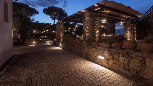 Fotografie z fotogalerie ubytování Oasi Olimpia Relais v destinaci SantʼAgata sui Due Golfi