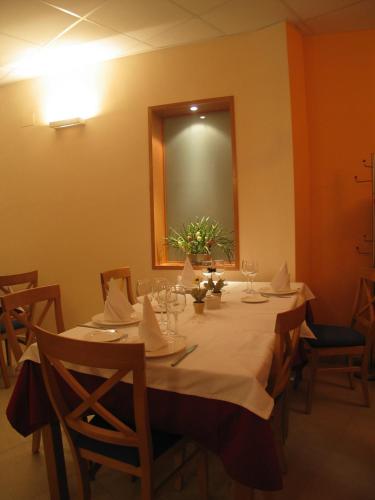 Gambar di galeri bagi Hostal Ciudad de Cáparra di Carcaboso