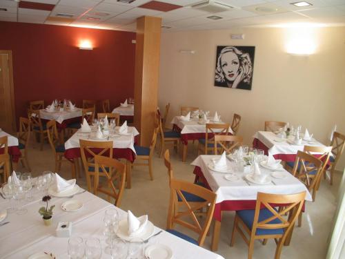 Restoran atau tempat lain untuk makan di Hostal Ciudad de Cáparra