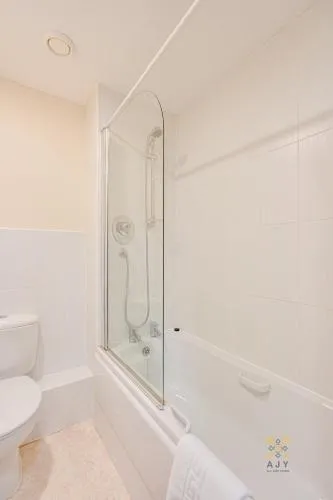 Mica Point City Centre Apartment photo 83