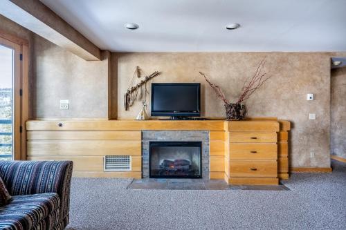 Shoshone Condo 1957 – Photos 2