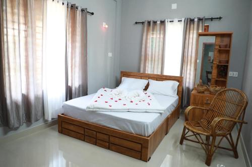 Łóżko lub łóżka w pokoju w obiekcie kailasa stays