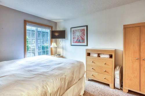 Gallery image of Beaches Inn | Puffins Place Cabana in Cannon Beach