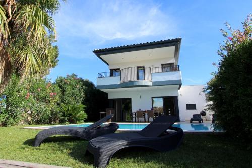 LEON INMO Villa Olivia - 10039