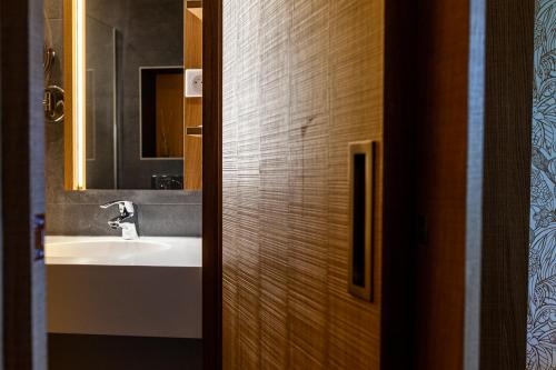 La Tour Hotel-Restaurant – Photos 3