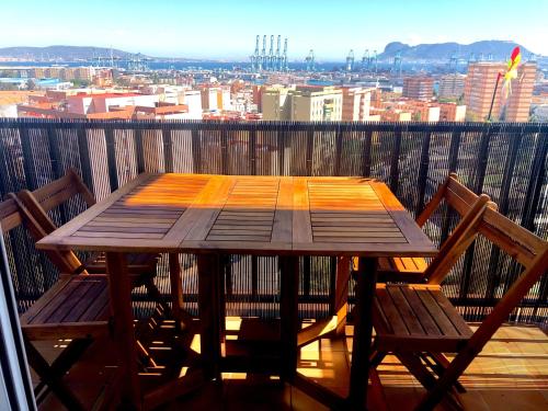 Balkón alebo terasa v ubytovaní Piso semicentrico con vistas a la bahía de Algeciras