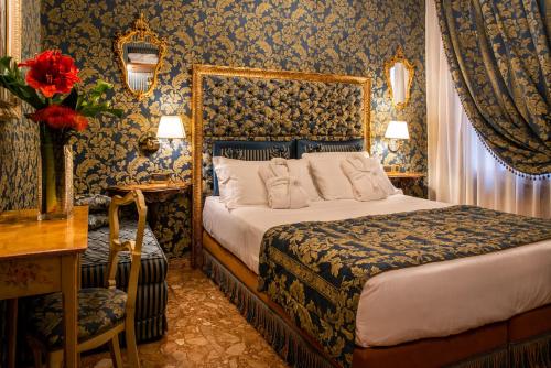 Hotel Santo Stefano Image