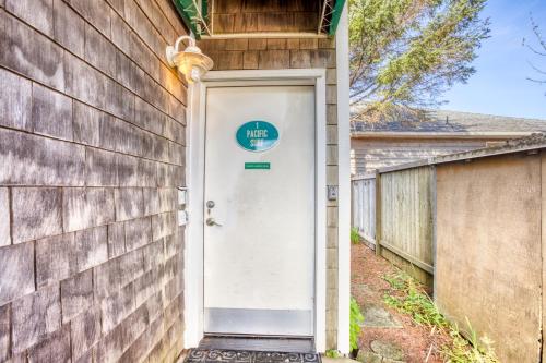 Beaches Inn Townhomes – Photos 2