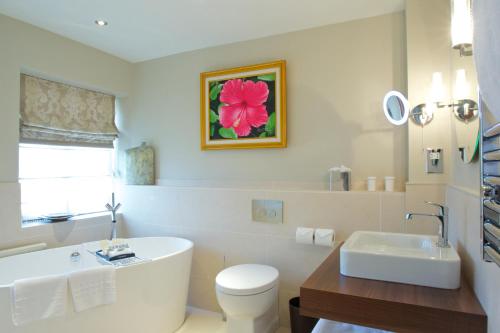 A bathroom at Lords Of The Manor 