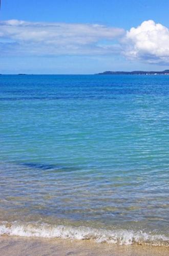 a view of the ocean from the beach at Pousada Mariluz in Maragogi
