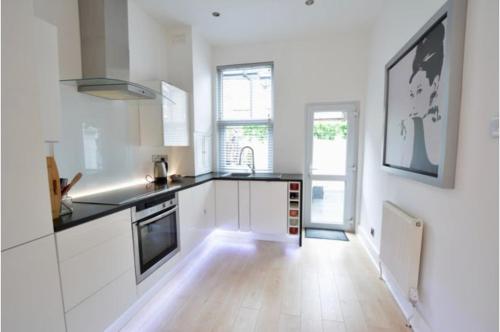 Smart London TownHouse, London, United Kingdom