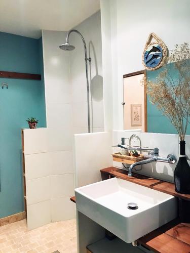 Apartment Claudia - Central -Quiet- Near the Sea- AC- Private Parking