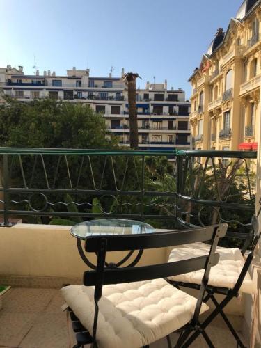 Chez Eva