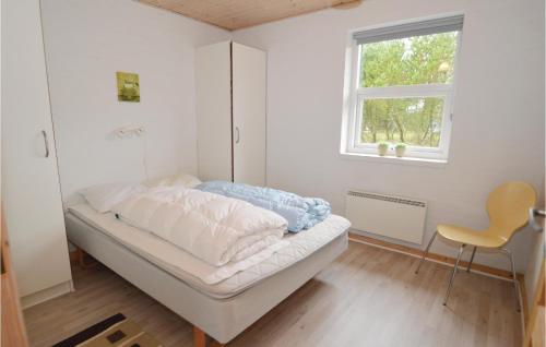 Ліжко або ліжка в номері Stunning Home In Blvand With 4 Bedrooms, Sauna And Wifi