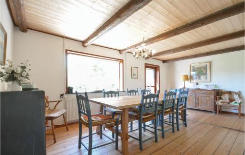 Χώρος καθιστικού στο Three-Bedroom Holiday Home In Frostrup