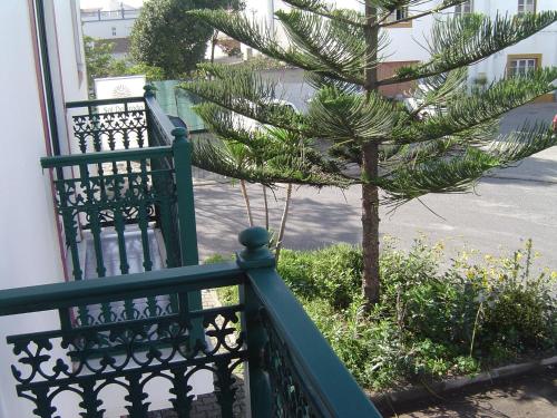 Taman di luar Sol Dourado