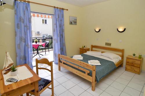 Zdjęcie z galerii obiektu Studios Chrissi w Limenárii