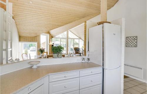 LoddenhøjにあるLovely Home In Aabenraa With Kitchenのギャラリーの写真