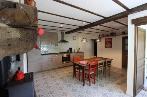 Kuchyň nebo kuchyňský kout v ubytování Lava Lodge