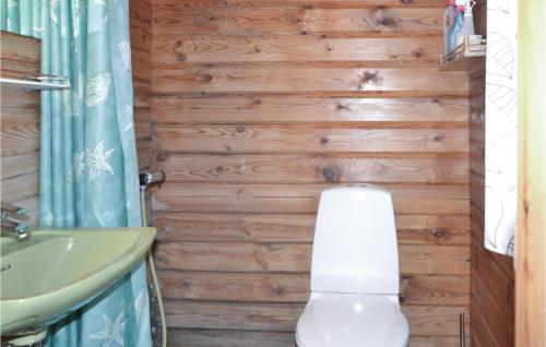 Lønne HedeにあるSandkassenのバスルーム(トイレ、洗面台付)