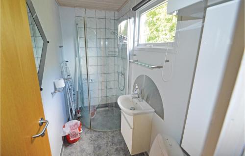 Ένα μπάνιο στο Holiday Home Glesborg 04