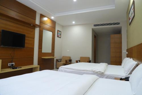 HOTEL ROYAL HILLTON – Photos 4