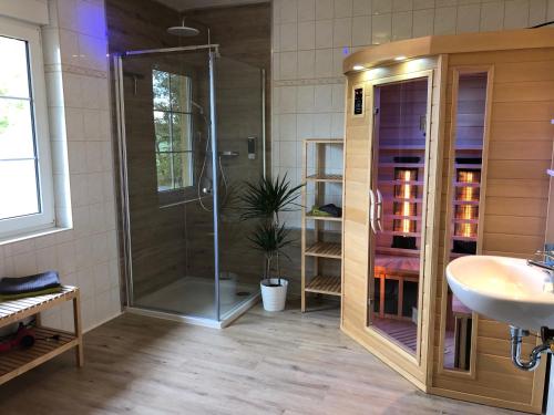 Ванна кімната в Seeblick Apartments Mühlau