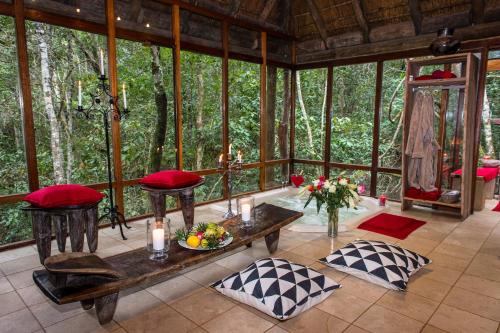 Posezení v ubytování Trogon House and Forest Spa