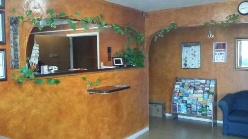 Carefree Inn Flatonia – Photos 2