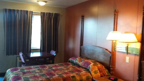 Carefree Inn Flatonia – Photos 4