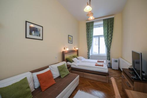 Centrum Vendégház 3300 Eger, Bajcsy-Zsilinszky utca 17. kép - 3