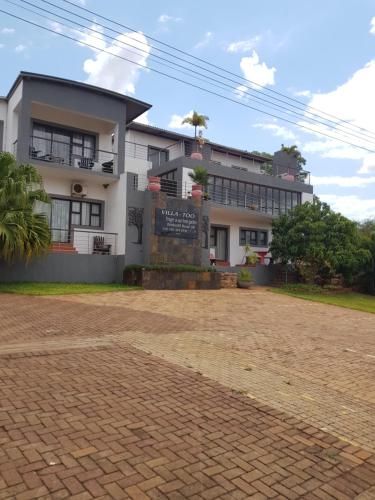 Tòa nhà nơi nhà khách tọa lạc