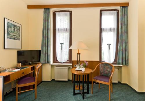 TV a/nebo společenská místnost v ubytování Hotel Katharinenhof