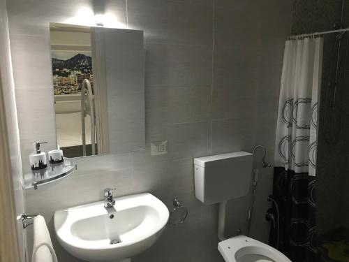 Ένα μπάνιο στο Vesuvio Ruins Rooms Pompei