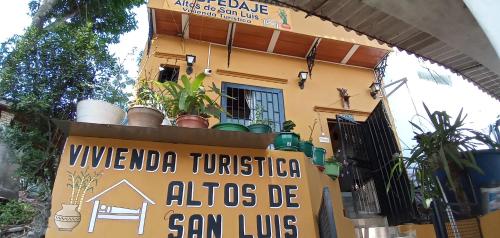 Galería fotográfica de Hospedaje Alto de San Luis - Vivienda Turística RNT-90280 en Villeta