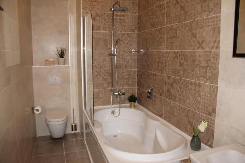 Ванная комната в Urban Lodge Belgrade
