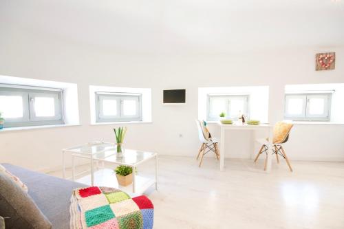 MalagaUrbanRooms - City View