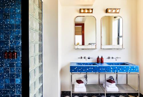 Gallery image of The Siren Hotel in Detroit