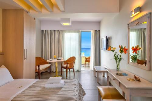 Foto dalla galleria di Palm Beach Hotel Apartments a Rethymno