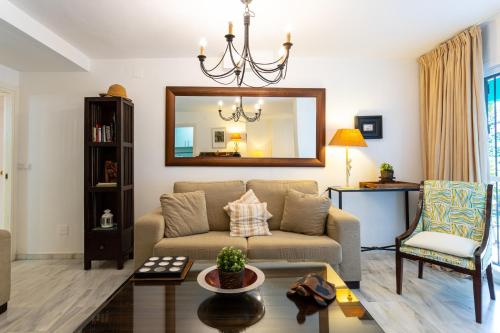 Lunamar 63 Apartment by GHR Rentals, Marbella – Updated 2022 ...