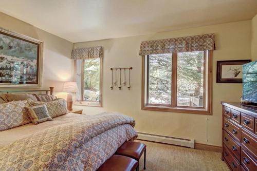 Gallery image of Cozy & Central Arrowhead Village Townhome Condo in Edwards