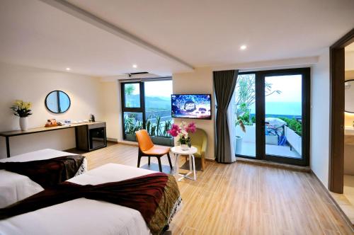โทรทัศน์และ/หรือระบบความบันเทิงของ Anrizon Hotel Nha Trang