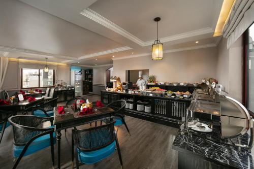 Gallery image of Imperial Hotel & Spa in Hanoi