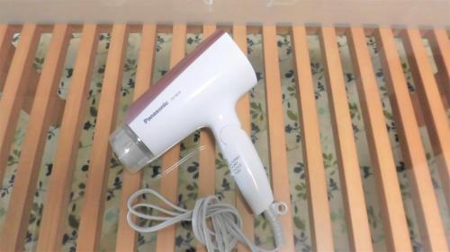 a nintendo wii game system sitting on a bench at lineweb Home sapporo in Sapporo