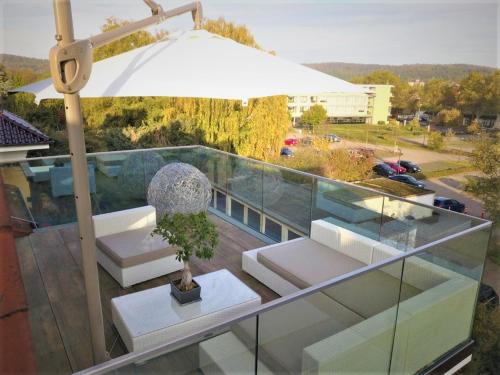 Balkoni atau teres di Wunderschönes Penthouse im Herzen von Hameln
