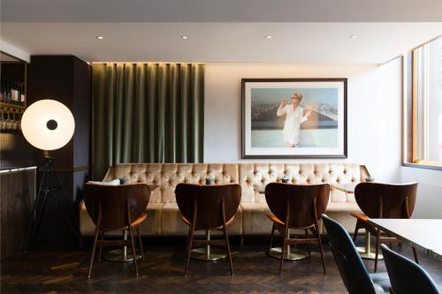 The Athenaeum Hotel & Residences photo 57