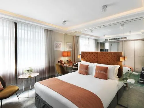 The Athenaeum Hotel & Residences photo 3